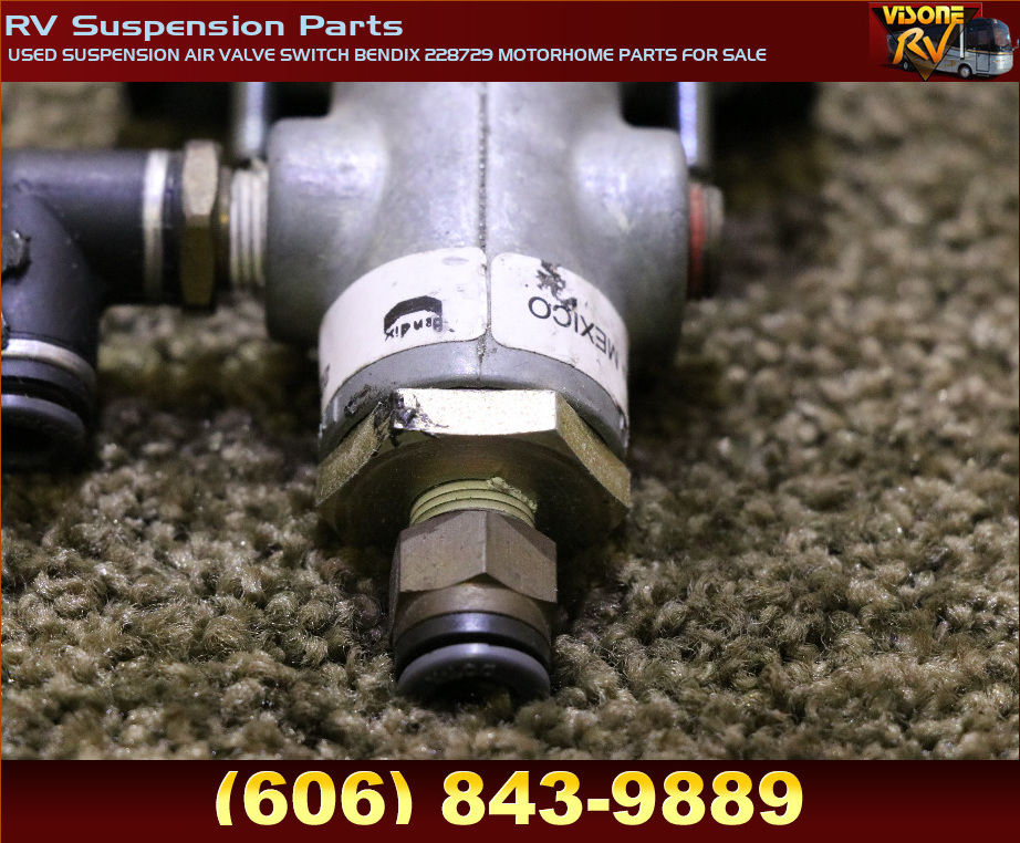RV Chassis Parts USED SUSPENSION AIR VALVE SWITCH BENDIX 228729
