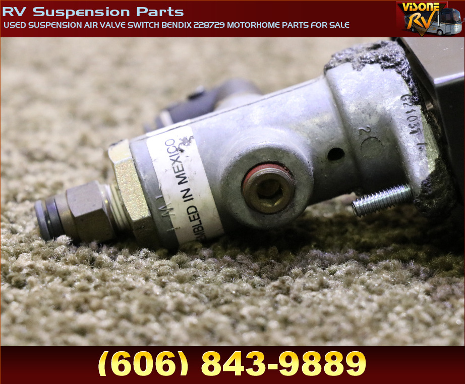 RV Chassis Parts USED SUSPENSION AIR VALVE SWITCH BENDIX 228729
