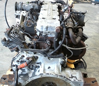 USED CUMMINS ENGINE 5.9L ISB300 REAR DRIVE YEAR 2002 FOR SALE