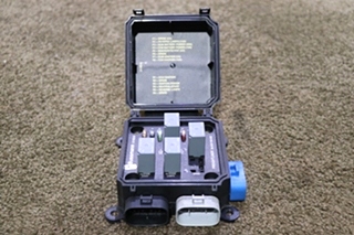 USED RV/MOTORHOME BUSSMANN FUSE MODULE 31183-0 FOR SALE