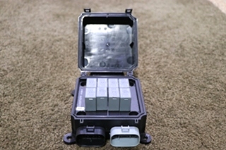 USED RV 31135-0 BUSSMANN FUSE MODULE FOR SALE