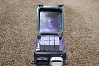 USED RV 31135-0 BUSSMANN FUSE MODULE FOR SALE