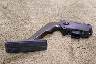USED 012T-E4142 TELEFLEX FUEL PEDAL