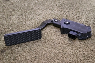 USED 010G-E0811 TELEFLEX FUEL PEDAL